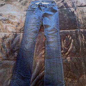 Low rise long leg jeans